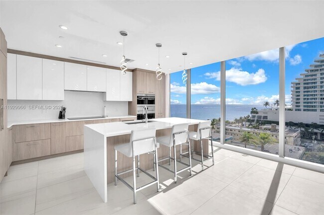 Building Photo - 151 N Seabreeze Blvd