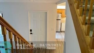 Building Photo - 1440 N Lawnwood Cir
