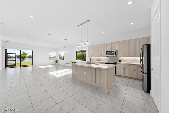 Building Photo - 4947 Brigata Wy