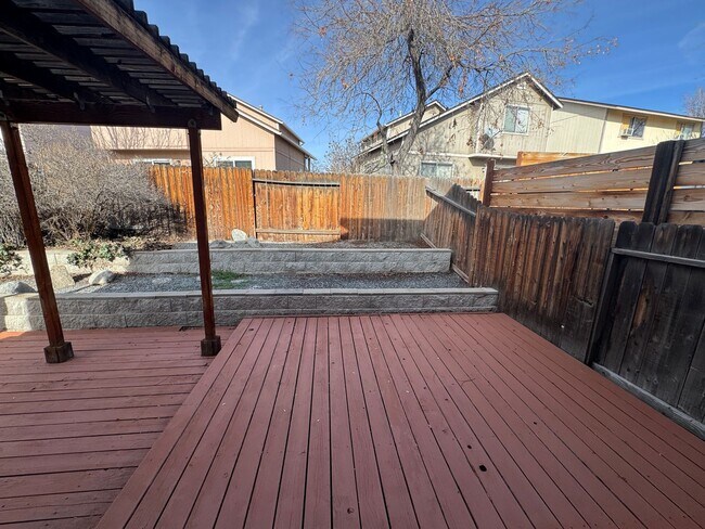 Building Photo - 1675 Round Mountain Cir