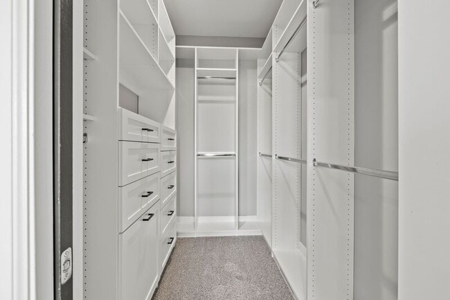 Building Photo - 297 Auden Ave