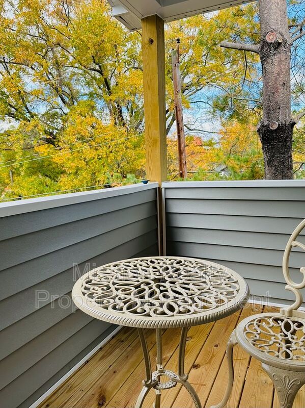 Building Photo - 5300 Wingfield St