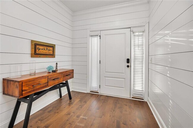 Building Photo - 505 Mariners Cir