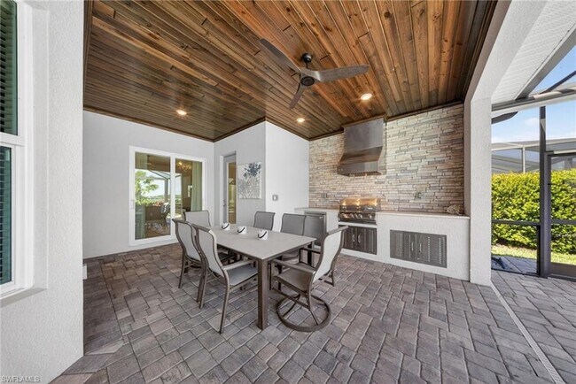 Building Photo - 14930 Blue Bay Cir