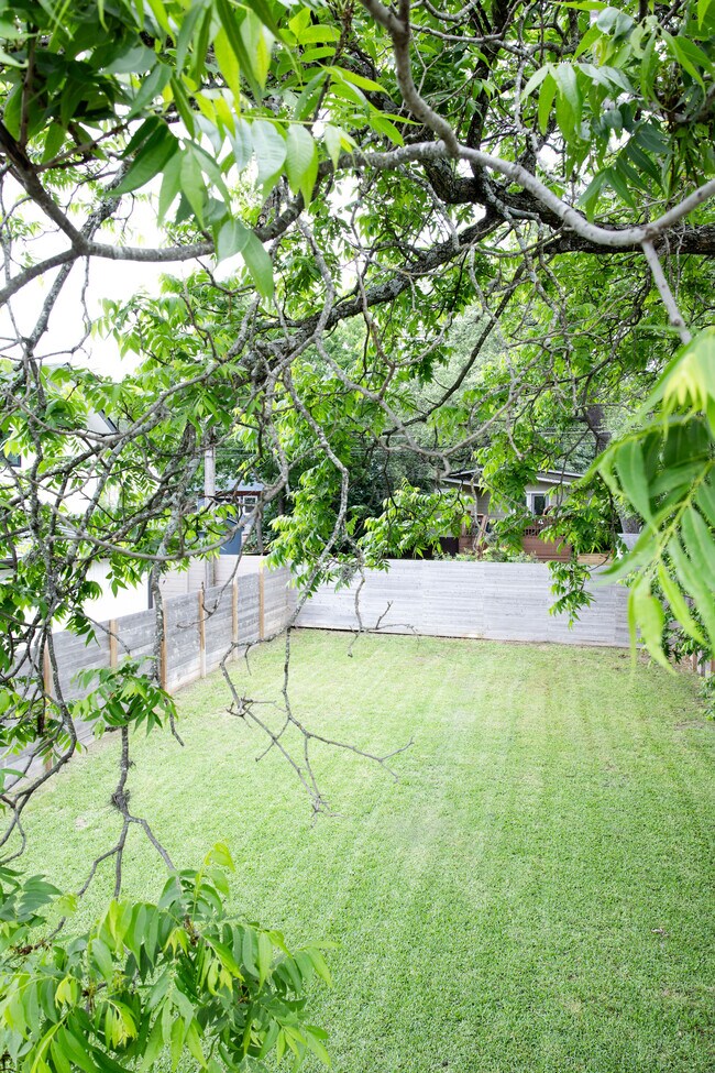 Building Photo - 507 S Park Dr