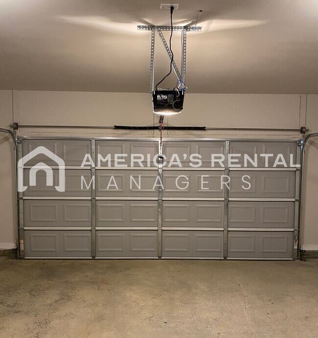 Building Photo - Home for Rent in Jemison, AL... View with ...