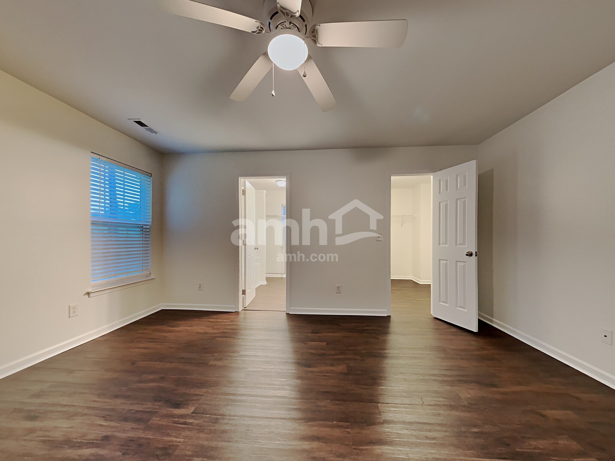 Building Photo - 8970 N Red Maple Cir
