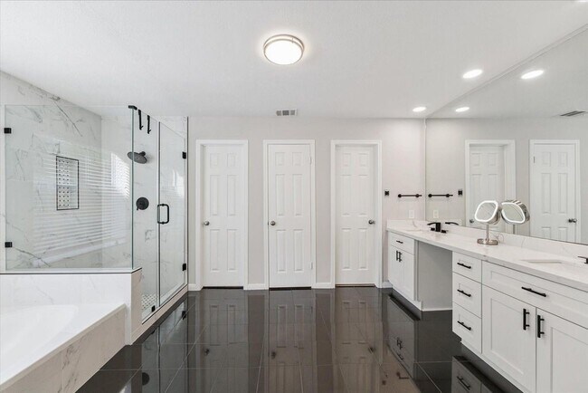 Building Photo - 30 Penny Green St