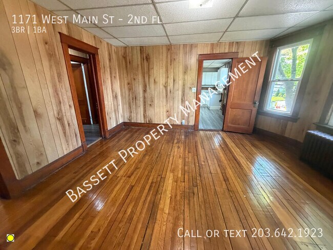 Building Photo - 1171 W Main St