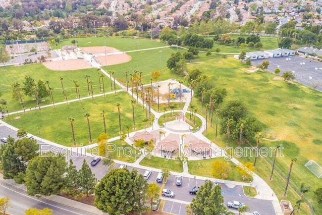 Building Photo - 1351 El Lazo Ct