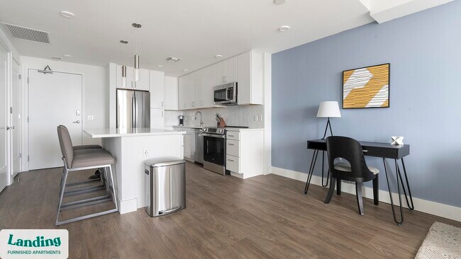 Building Photo - 1950 Mayfair St