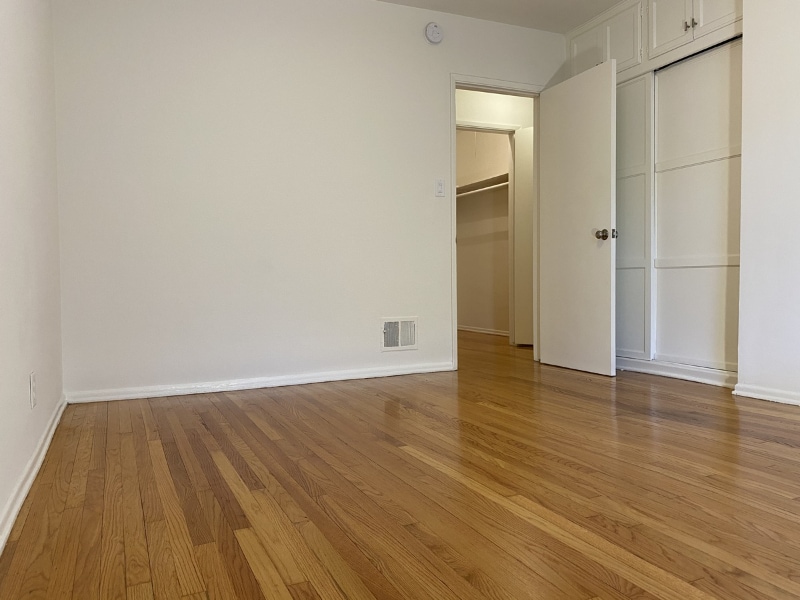 Building Photo - 4700 Los Feliz Blvd