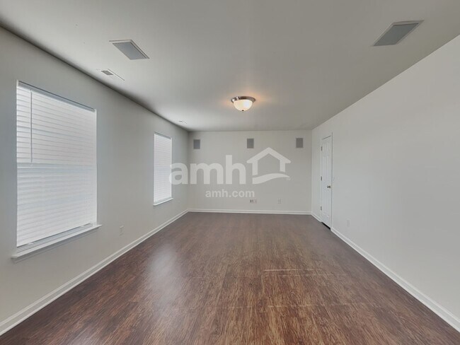 Building Photo - 6923 Babbling Brook Ln