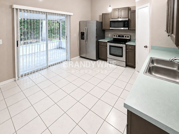 Building Photo - 353 Placid Lake Dr