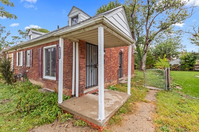 Building Photo - 10934 Nottingham Rd
