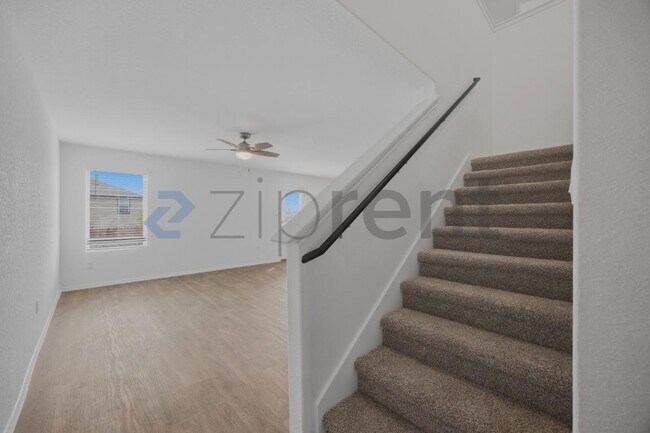 Building Photo - 5106 Blind Shot