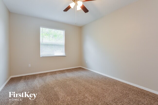 Building Photo - 3960 Andover Cay Blvd