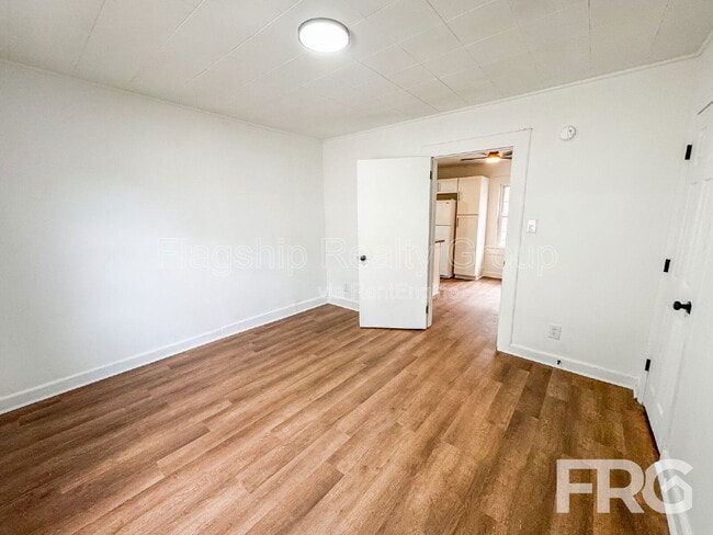 Building Photo - 510 Beale St