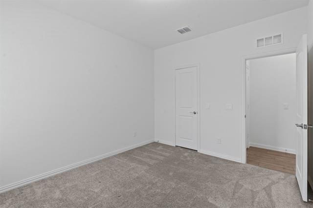 Building Photo - 1209 Bonsmara Dr