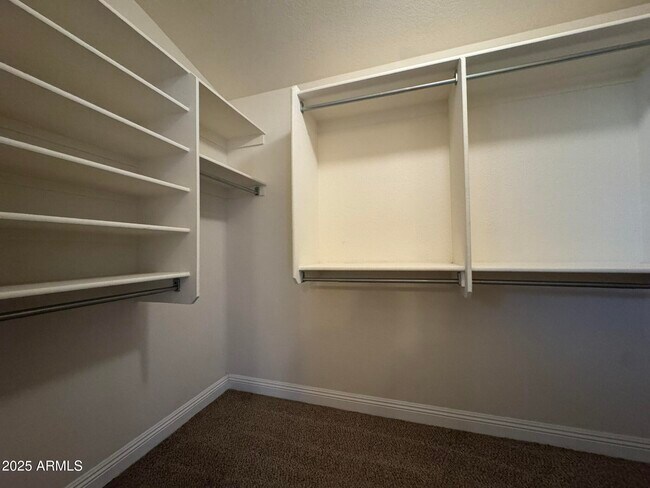 Building Photo - 2246 W Roy Rogers Rd