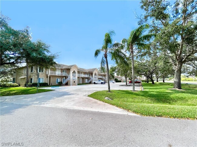 Primary Photo - 179 Cypress Way E