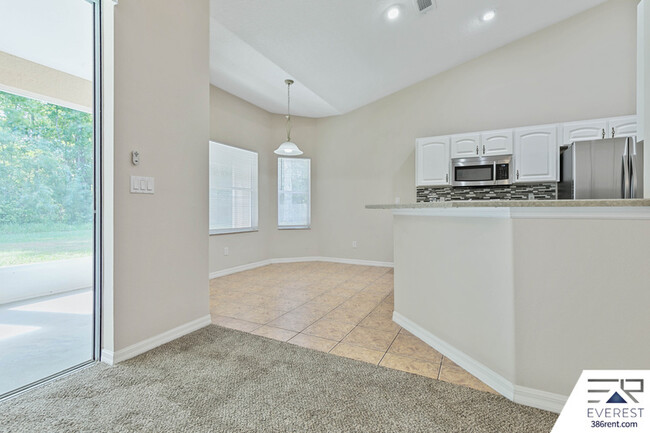 Building Photo - 59 Woodlawn Dr