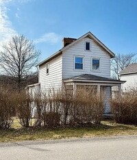 Building Photo - 3810 Clark St