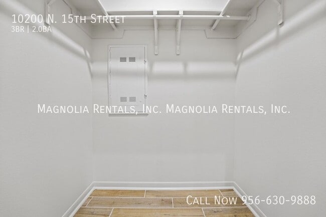 Building Photo - 10200 N 15th St