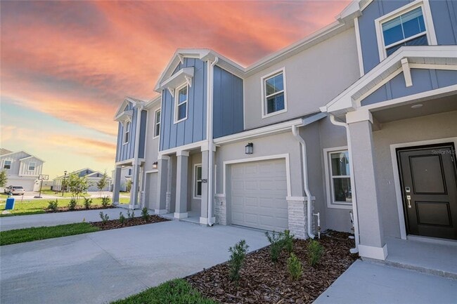 Building Photo - 2642 Runners Cir
