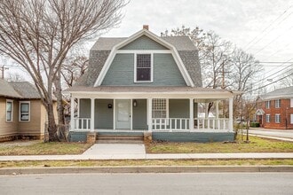 Building Photo - Large Newly Remodeled Home in Historic Fairmont- 4 Bedroom, 2 Bath- 76104