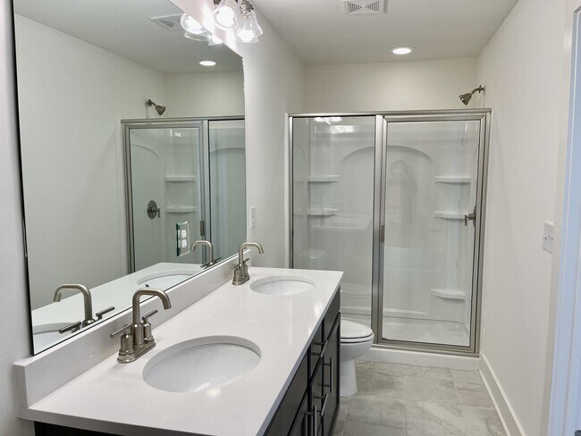 Building Photo - 175 N Auburn Landing Pl