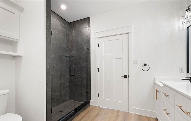 Building Photo - Lovely Modern Home-Three Bed/Three Bath/Upgraded Features and Fixtures