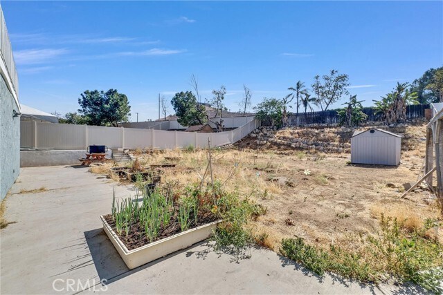 Building Photo - 5958 Quiroz Dr