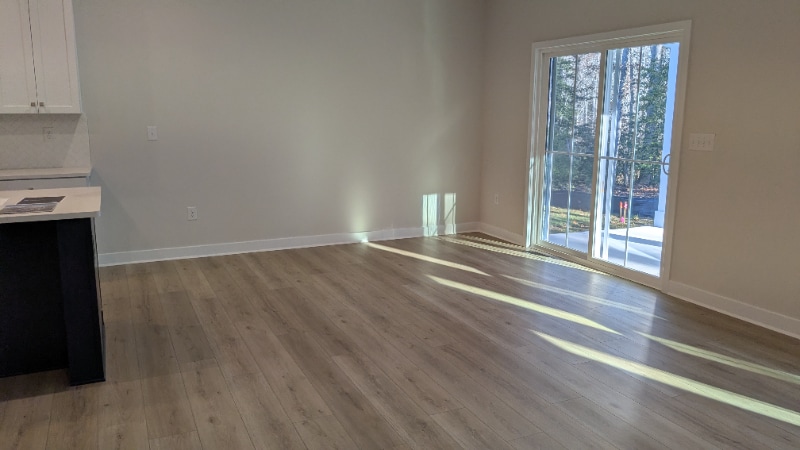 Building Photo - 136 Wood Land Ave