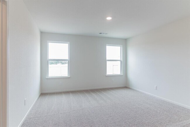Building Photo - 112 Allington Cir