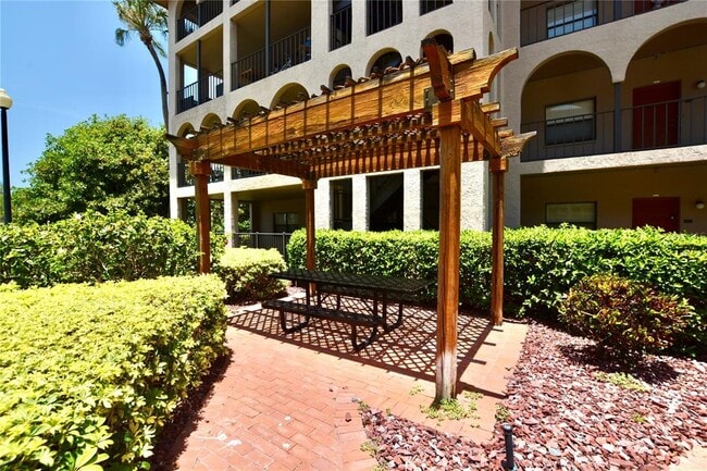 Building Photo - 6150 Gulfport Blvd S