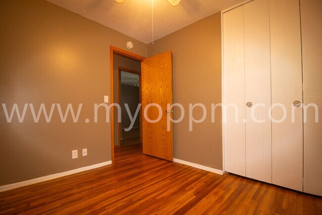 Building Photo - Great 3-Bedroom House on Westwood Lane