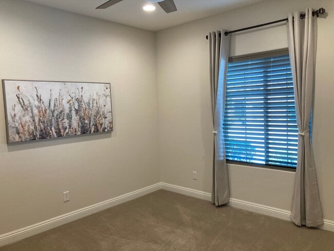 Building Photo - Dove Mountain Del Webb Beauty!