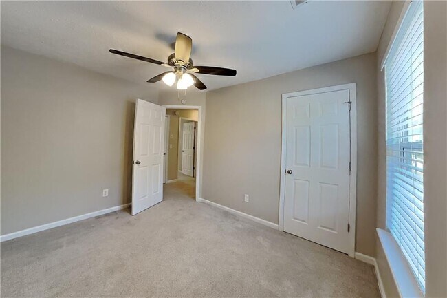 Building Photo - 2912 Noah Dr