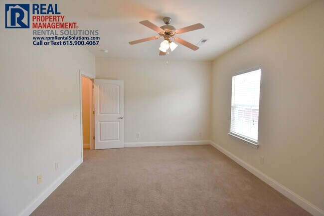 Building Photo - Large 2bd 2.5ba townhome in Murfreesboro! ...