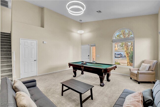 Building Photo - 9309 Mountain Rise Ave