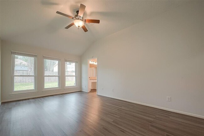 Building Photo - 3118 Watercastle Ct