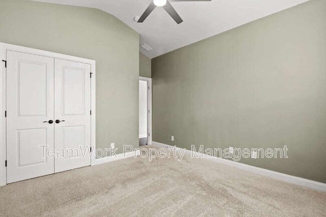 Building Photo - 123 Whaler Ave
