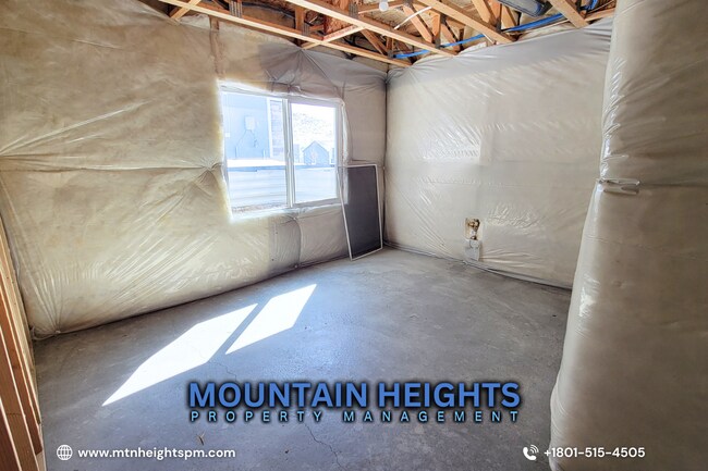 Building Photo - 2234 W Northridge Dr