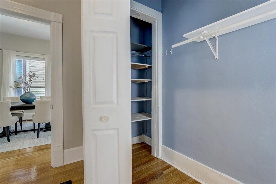 Closet space - 1512 E Irving Plz