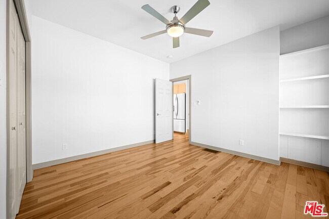Building Photo - 9056 Hubbard St