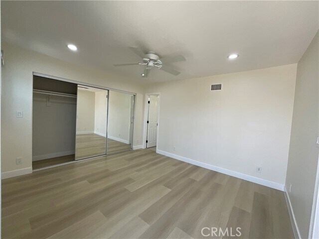 Building Photo - 2641 Santa Ana Ave