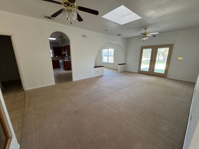 Building Photo - 3-Bedroom House for Rent in Killeen