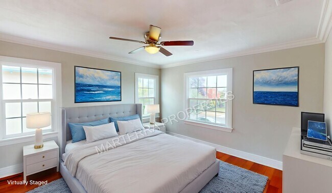 Building Photo - Charming 4-Bedroom Home in Wilshire Park HPOZ – Private Decks, Backyard & Garage!