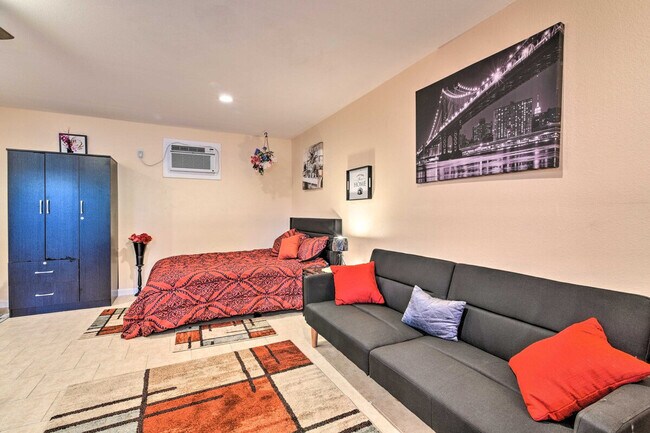 Building Photo - 1319 40th St